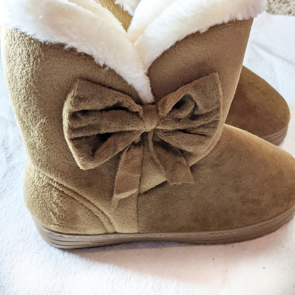 Bogo Winter boots faux fur with bow brown